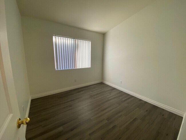 Building Photo - 8029 Sierra Largo Dr