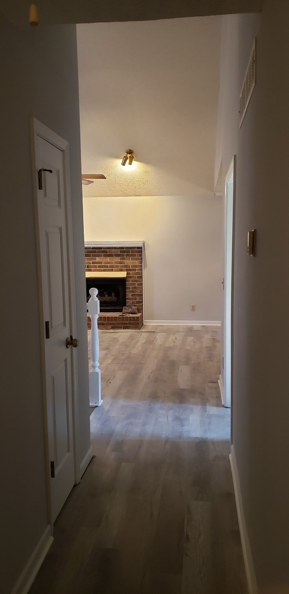 Building Photo - 5472 Four Winds Dr SW