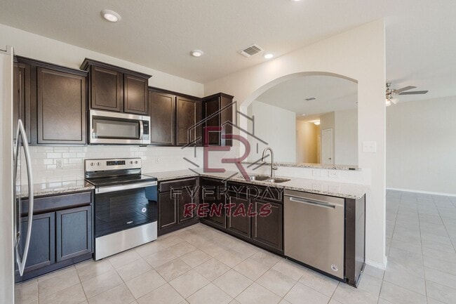 Building Photo - 2004 Mallard Ct