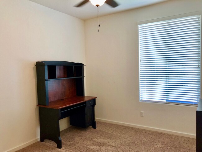 Building Photo - $2,295 Temperance & Shields, 3 Bedroom Hom...