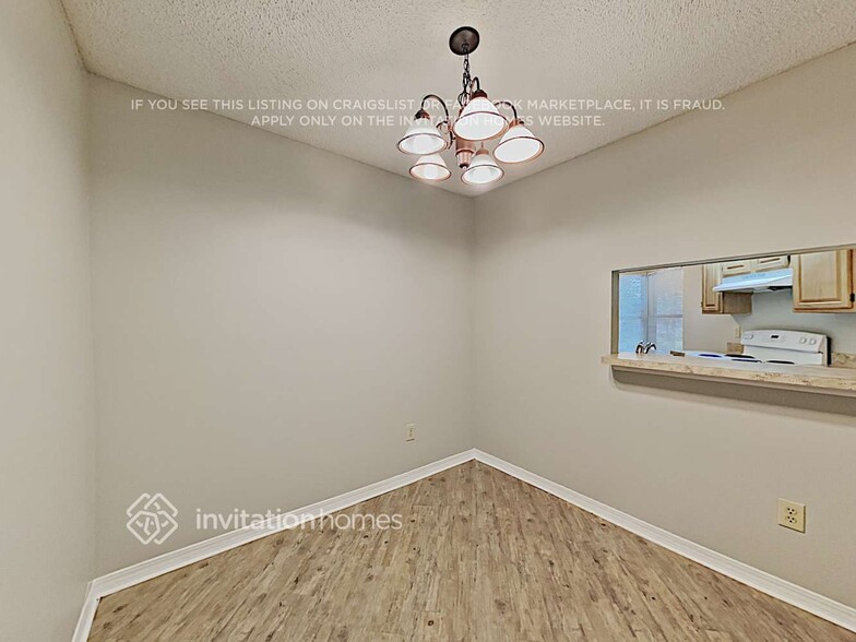 Building Photo - 8096 Kilwinning Ln