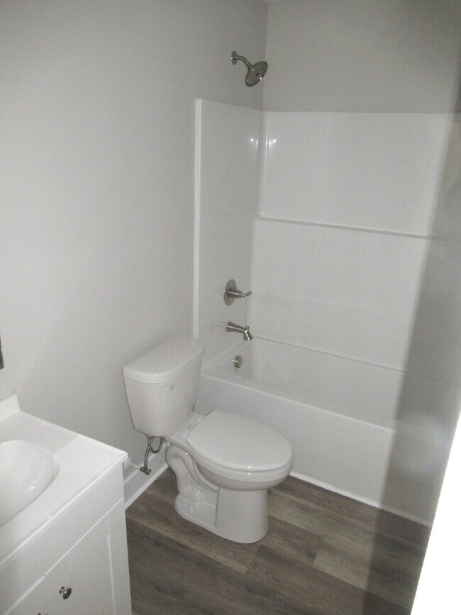 Building Photo - Western Lincoln County New Duplex For Rent!