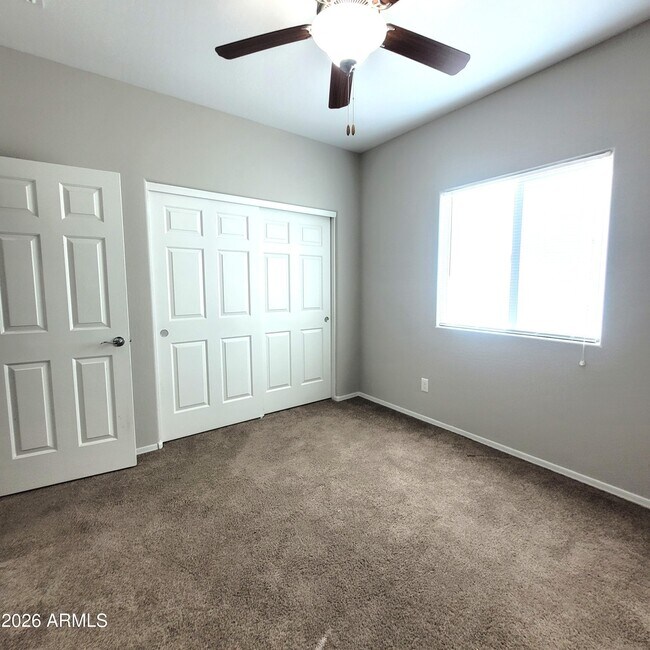 Building Photo - 25925 W Tonto Ln