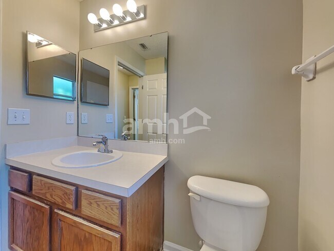 Building Photo - 11525 Jerry Adams Dr