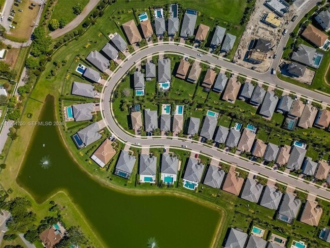 Building Photo - 4642 Pinehurst Trl W