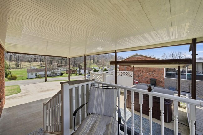 Building Photo - 392 Minga Rd