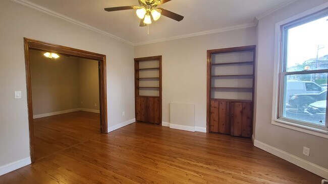 Building Photo - 476 Gregory Ave