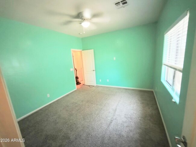 Building Photo - 42914 N Hudson Ct