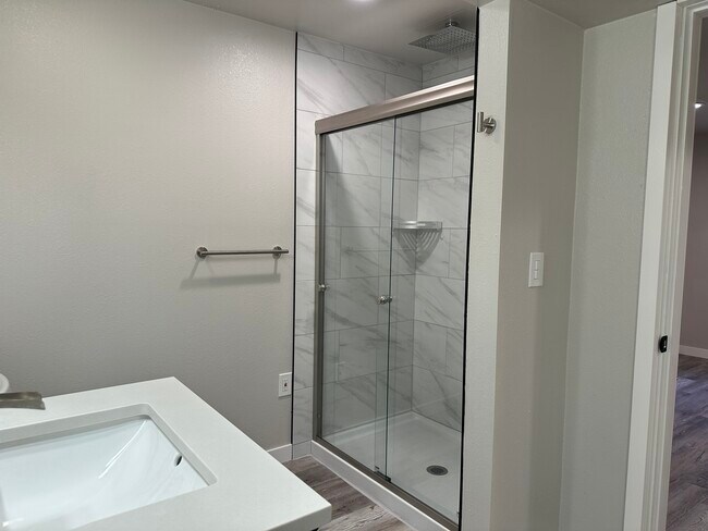 Building Photo - 23812 E Maxwell Ave