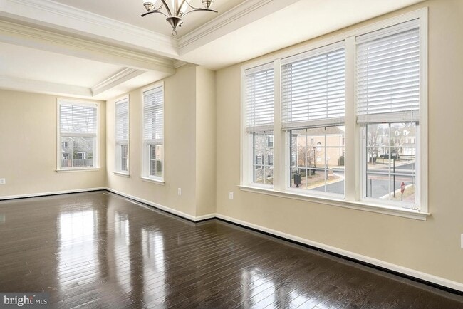 Building Photo - 10625 Legacy Ln