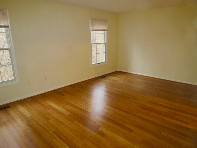 Building Photo - 13671 Cedar Creek Ln