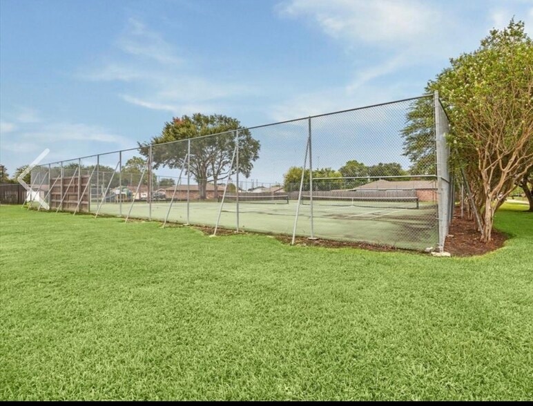 Tennis Court - walking distance from Property - 1702 Grand Park Dr