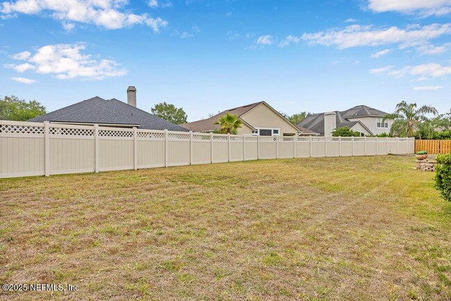 Building Photo - 624 Headwaters Ln