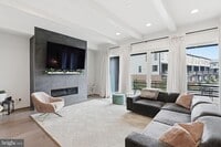 Building Photo - 20246 Northpark Dr