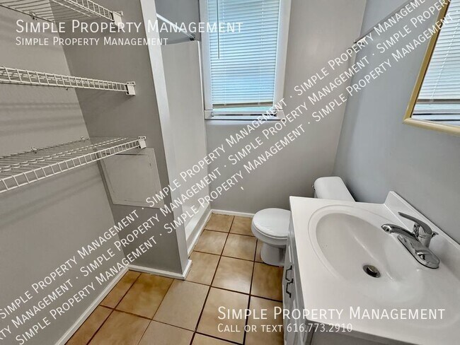 Building Photo - 813 California-