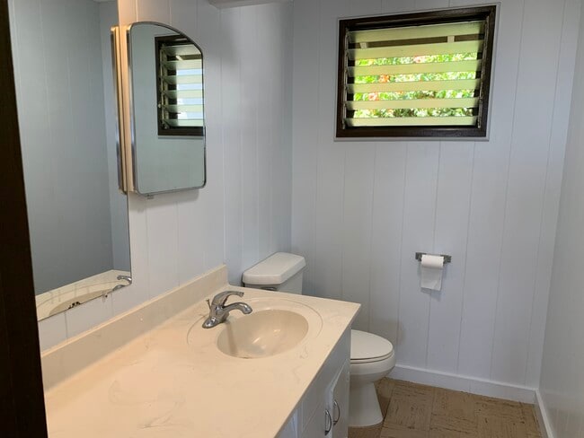 Building Photo - 1025 Kalikimaka St