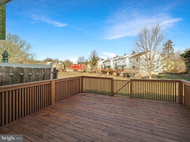 Building Photo - 802 Seminole Gardens