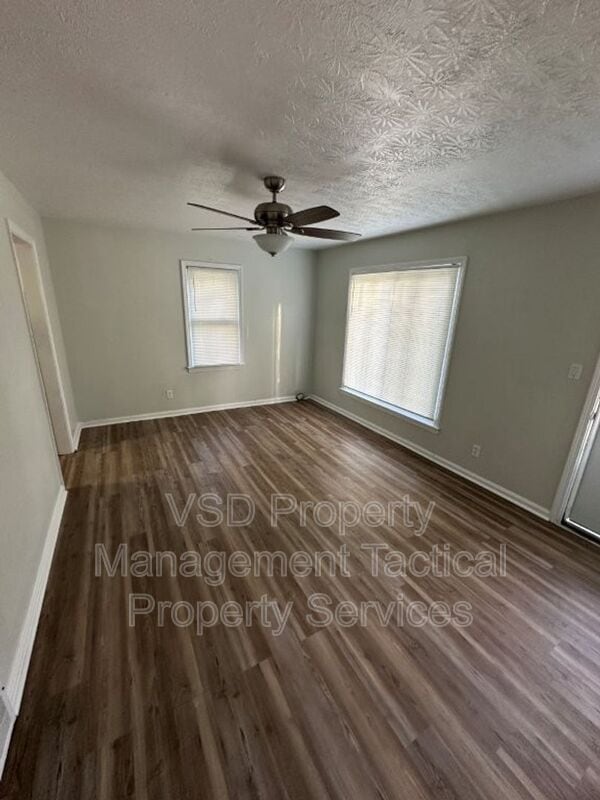 Building Photo - 12304 Kirton Ave