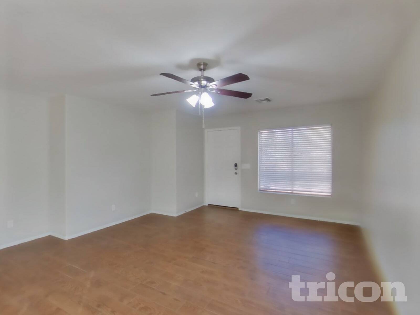 Building Photo - 873 E Geona St