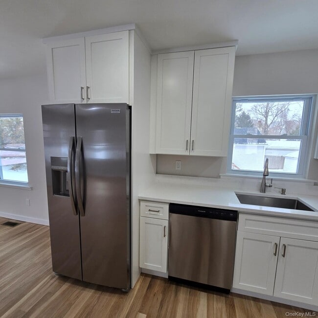 Building Photo - 37 Gould Rd