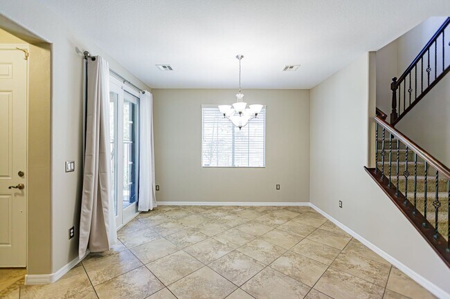 Building Photo - Townhome near Downtown Summerlin