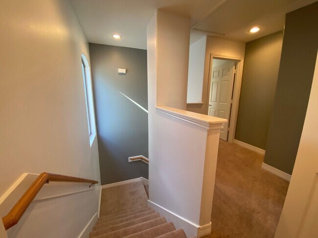 Building Photo - 3710 Sherwood Ln