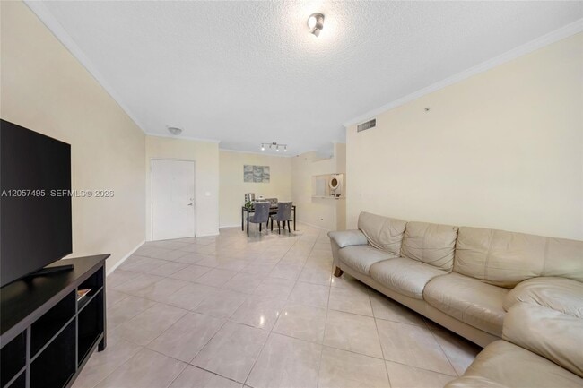 Building Photo - 17145 N Bay Rd