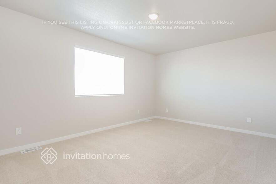 Building Photo - 7204 Dolores Ave