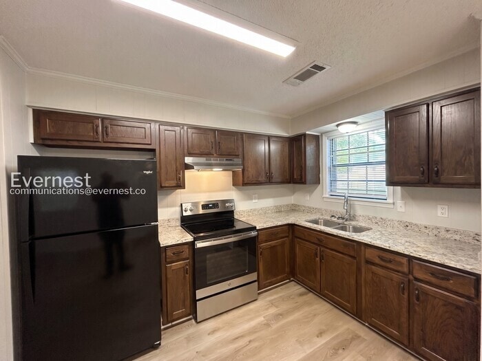 Building Photo - 8328 Dottley Dr