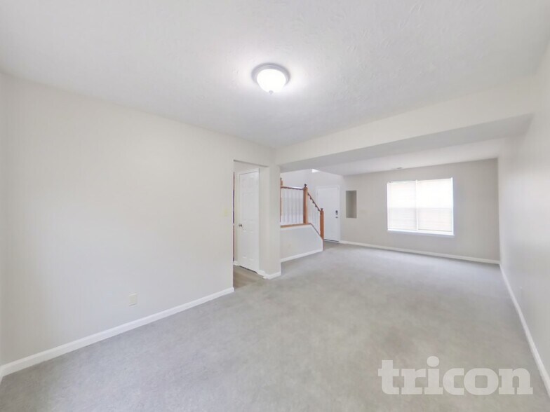 Building Photo - 1022 Pine Mountain Way