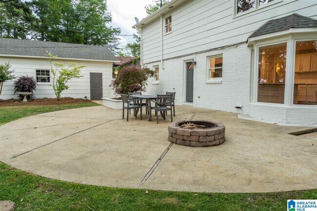 Building Photo - 4108 Churchill Cir
