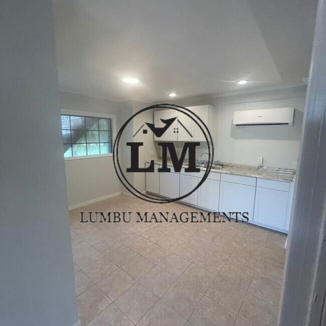 Building Photo - 2649 William Allen Rd