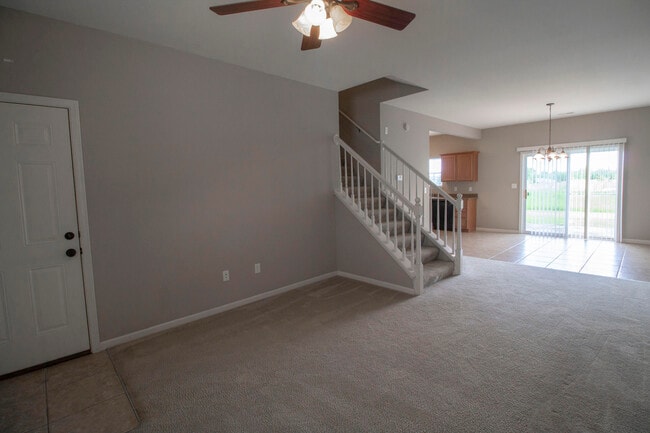 Building Photo - 5000 Derby Ridge Dr