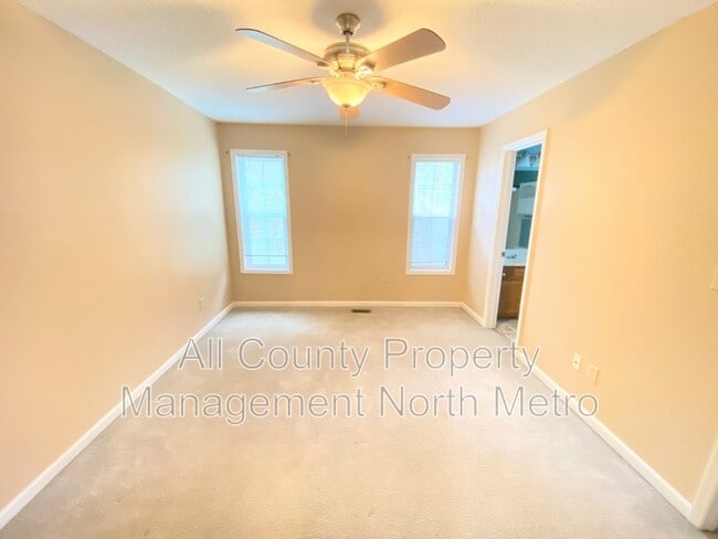 Building Photo - 5196 Laurel Bridge Ct SE