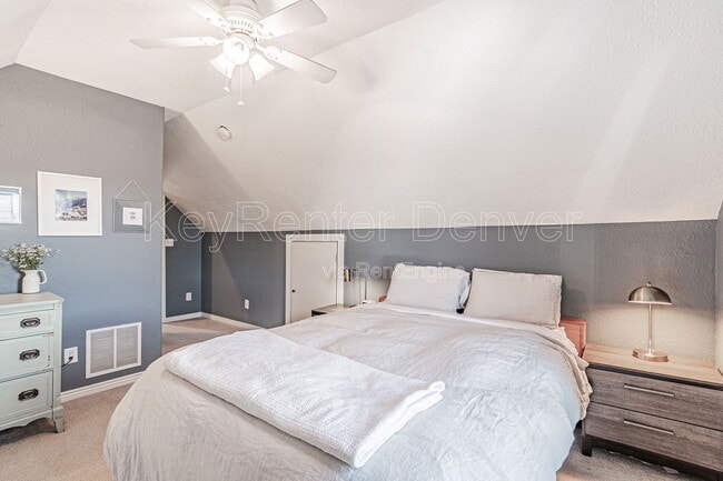 Building Photo - 3033 Welton St