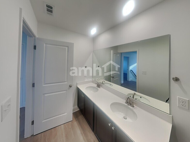 Building Photo - 5210 Purple Frost Wy