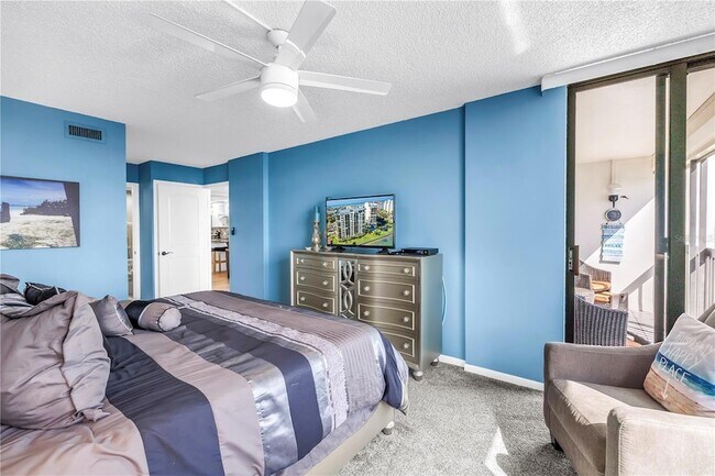 Building Photo - 9415 Blind Pass Rd