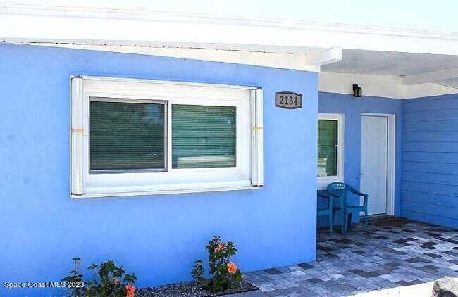 Building Photo - 2134 Pineapple Ave