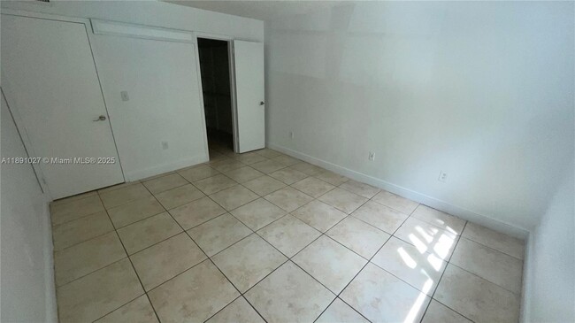 Building Photo - 1805 Sans Souci Blvd