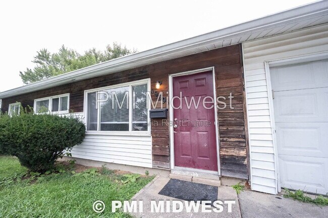 Building Photo - 4939 Katherine Dr