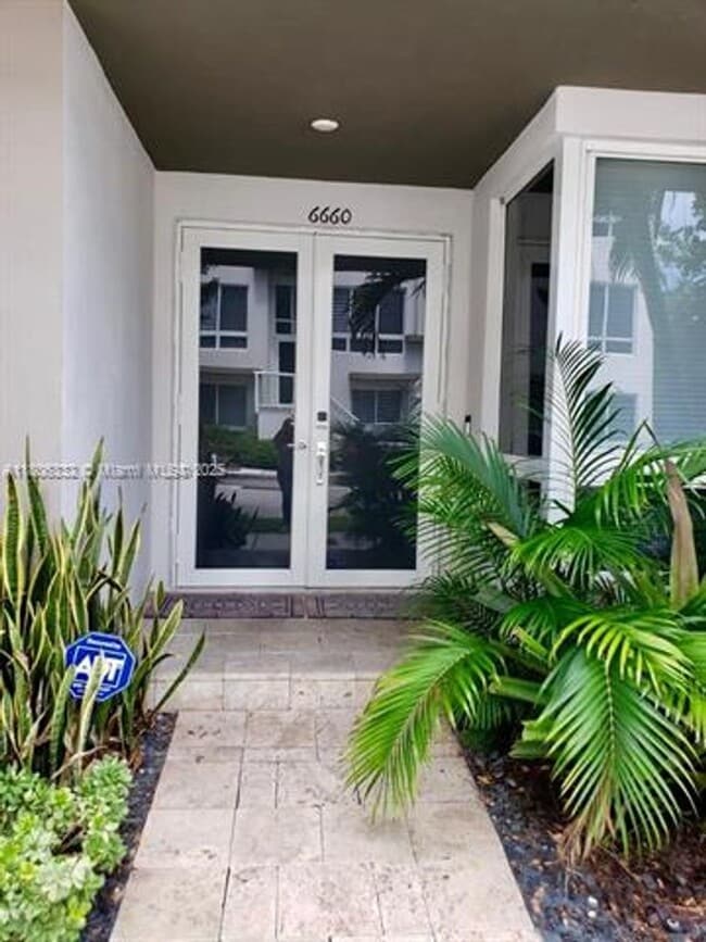 Building Photo - 6660 NW 105th Ct