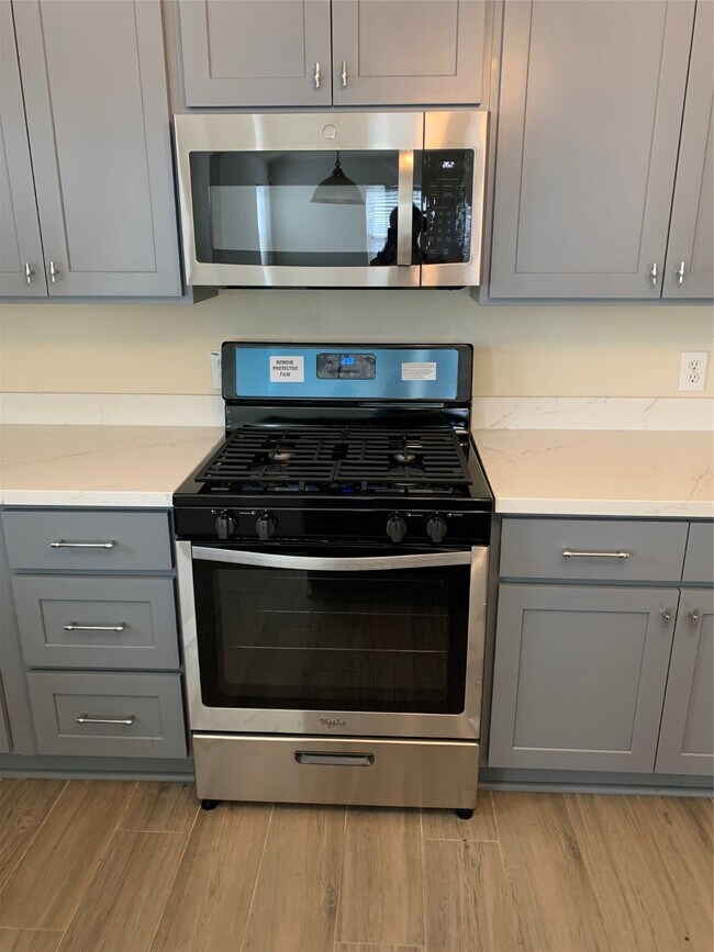 Building Photo - 20723 Fernwick Village Dr