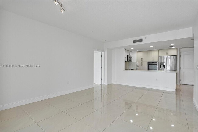 Building Photo - 1250 S Miami Ave