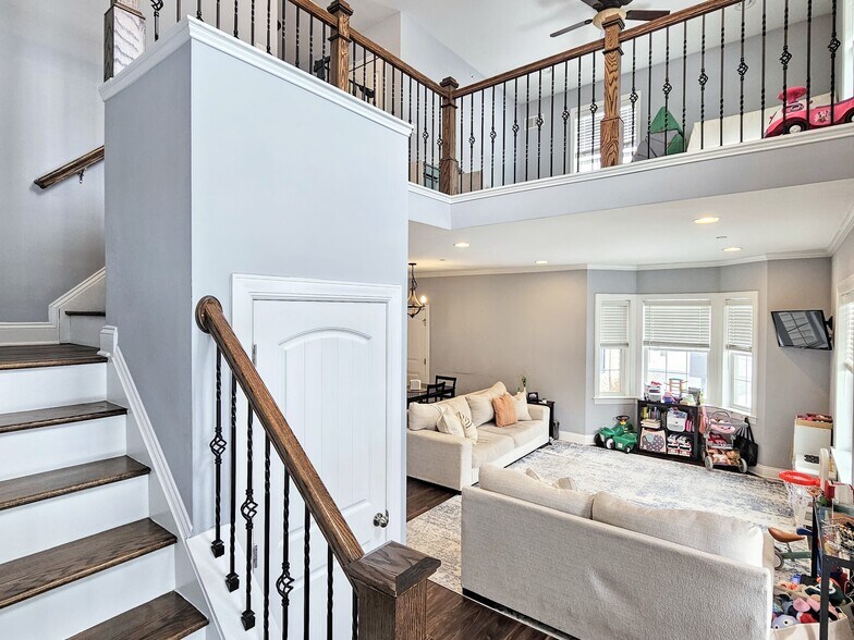 Building Photo - 634 Brentwood Dr