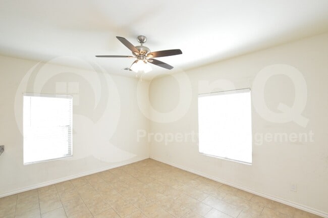 Building Photo - 854 S San Marcos Dr