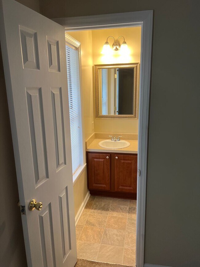 Building Photo - 6611-7227 Bevington Duplex
