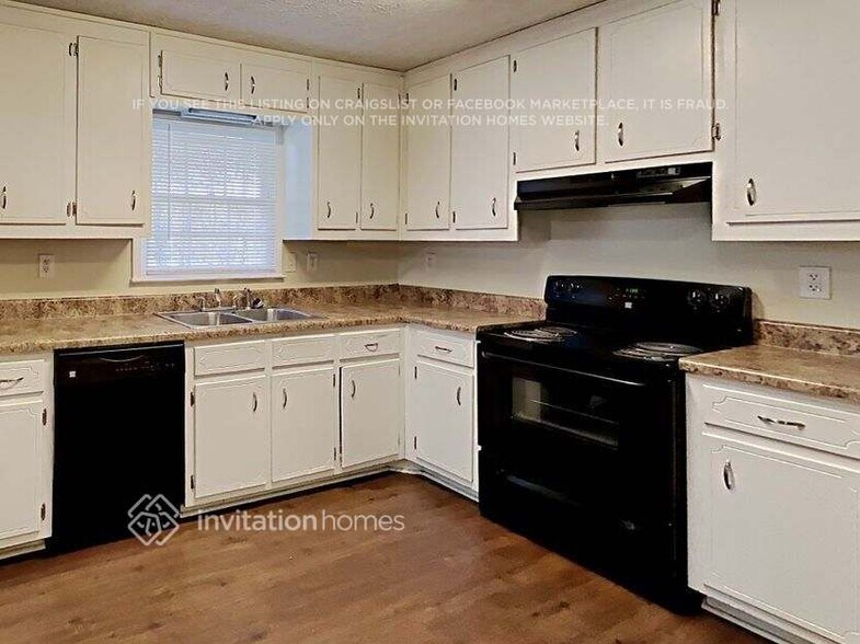 Building Photo - 1387 Williamsburg Ln