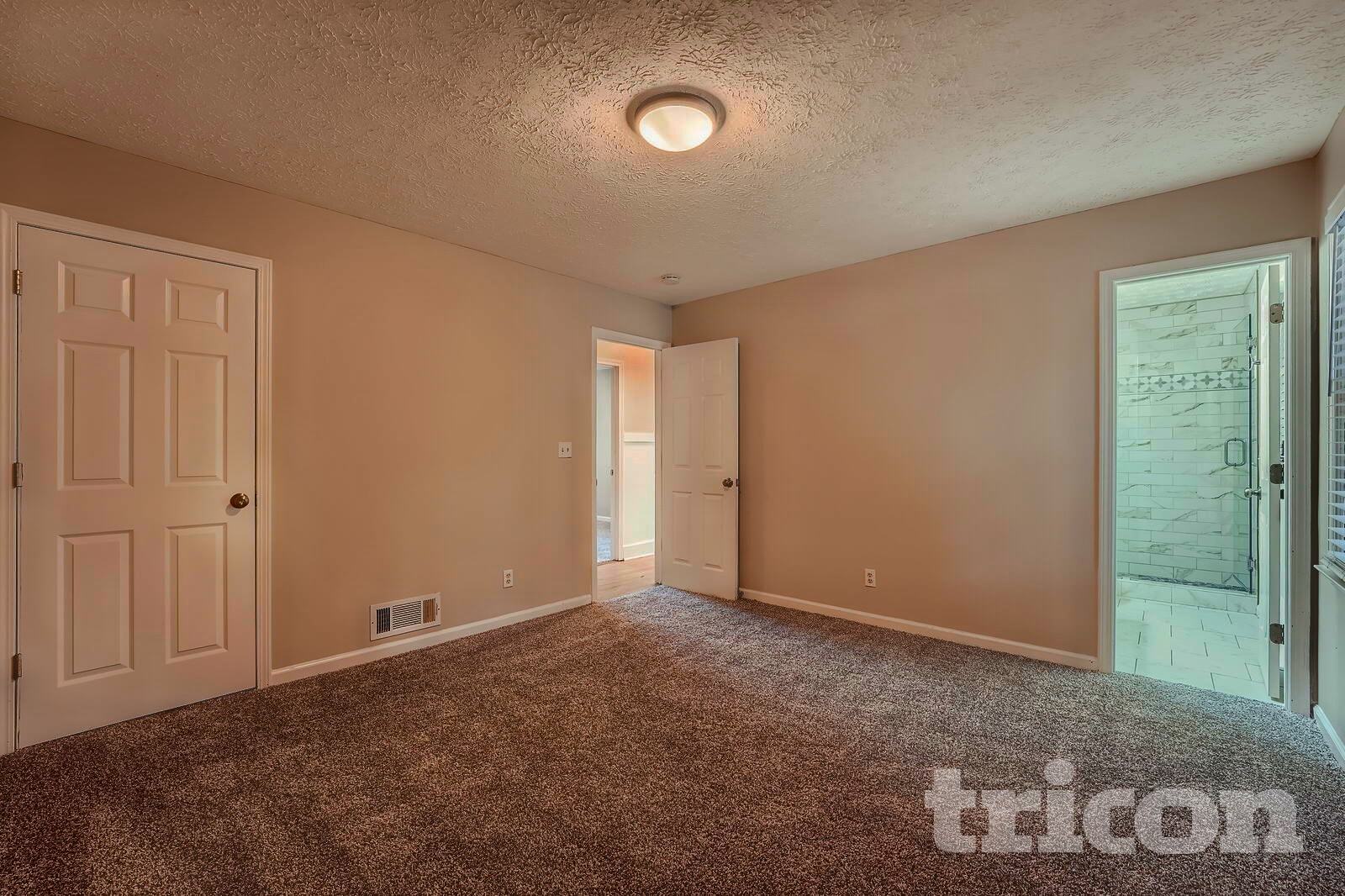 Building Photo - 2590 Mountain Brook Rd