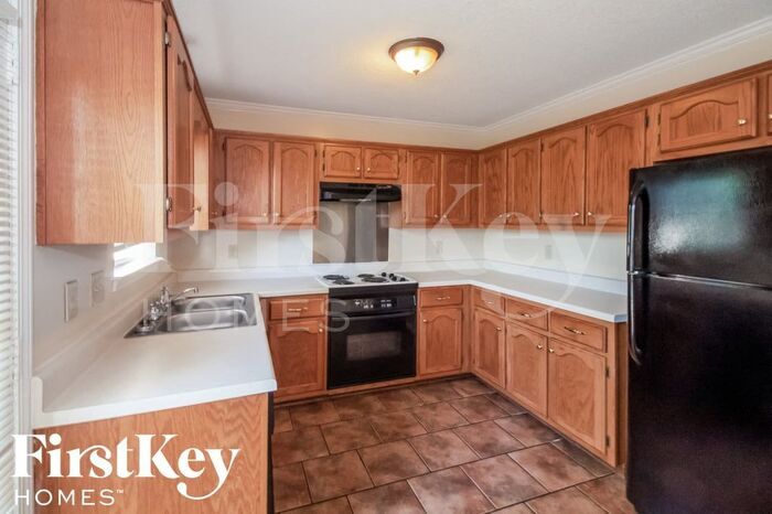 Building Photo - 7435 Bridle Cove