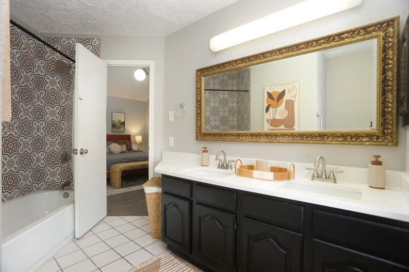 Building Photo - 9011 Welles Way